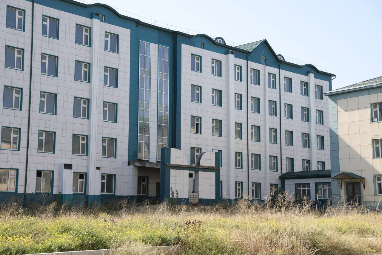 Сергей Меликов посетил Центральную больницу Кизилюрта.